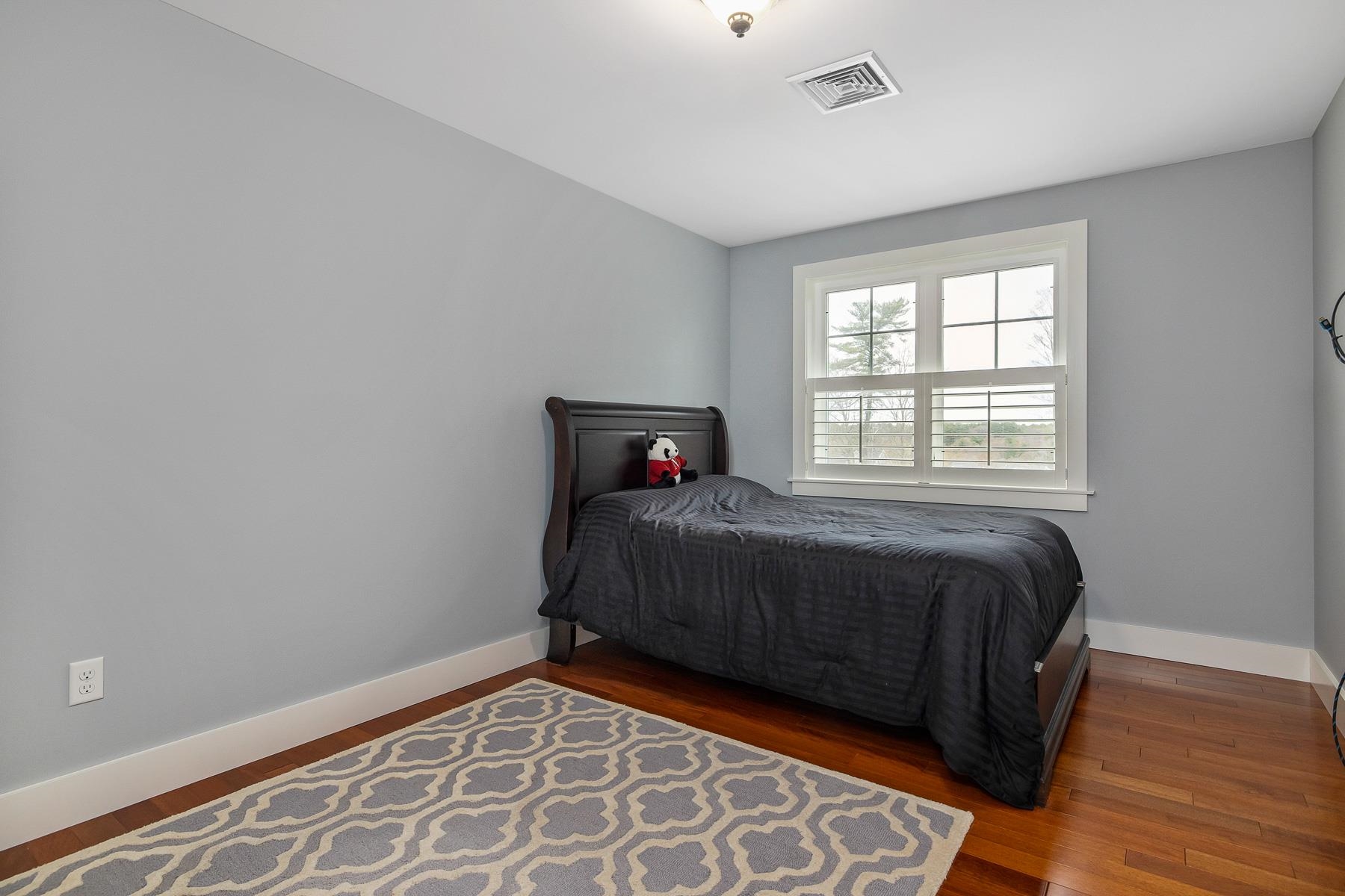 34 Winnicut Road, Unit 1 North Hampton, NH 03862 - Photo 21 of 40