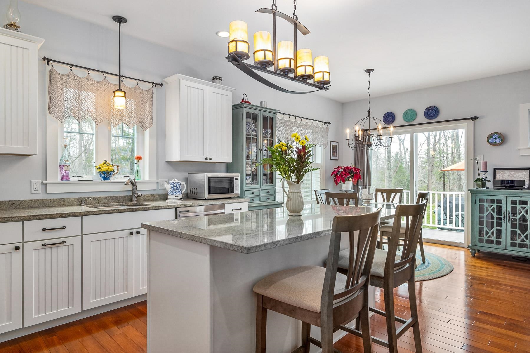 34 Winnicut Road, Unit 1 North Hampton, NH 03862 - Photo 3 of 40