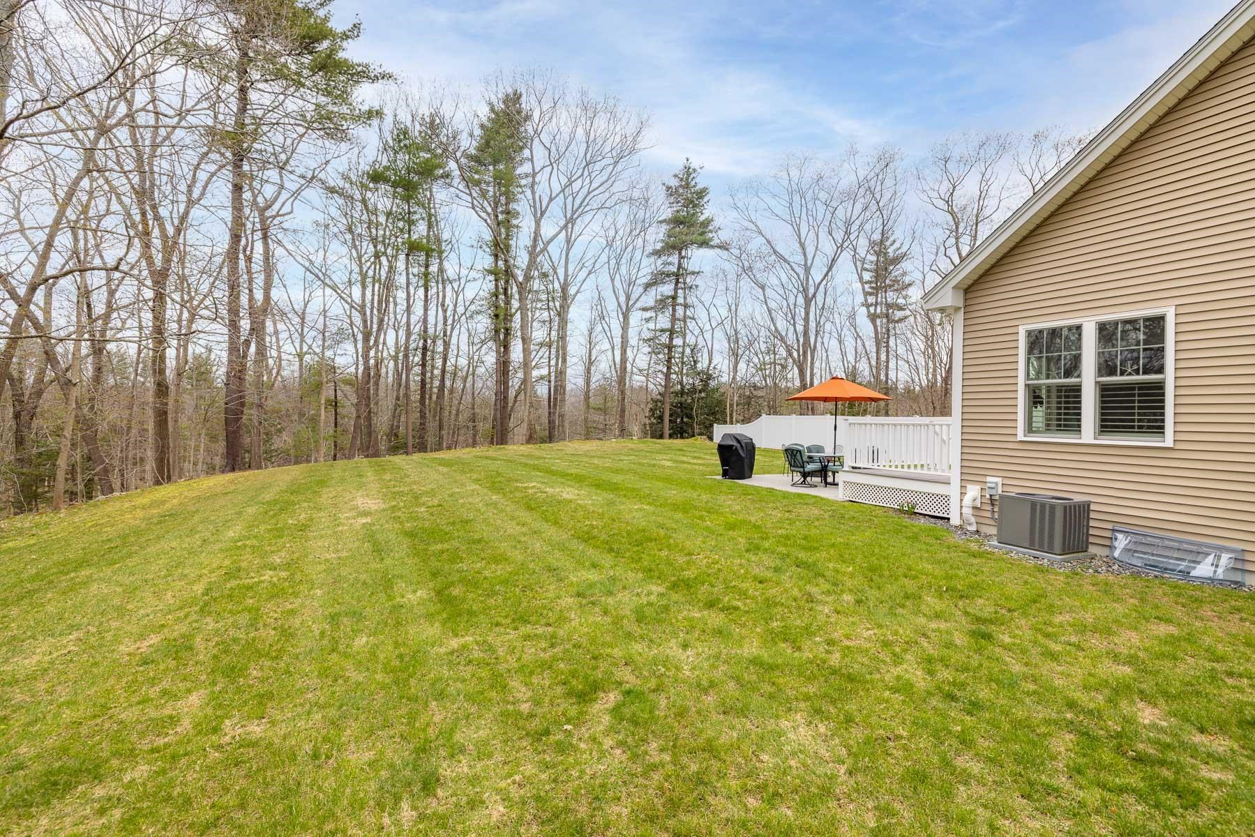 34 Winnicut Road, Unit 1 North Hampton, NH 03862 - Photo 37 of 40