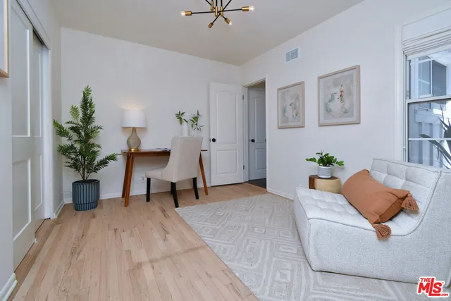 $9,500 | 12614 Morrison Street, Valley Village, CA 91607