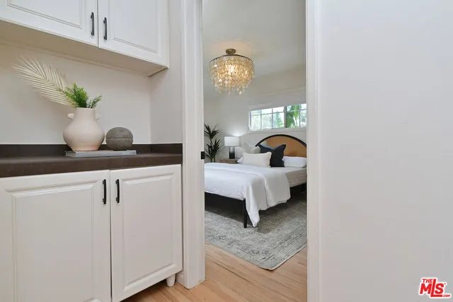 $9,500 | 12614 Morrison Street, Valley Village, CA 91607