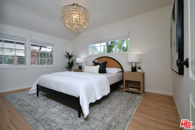 $9,500 | 12614 Morrison Street, Valley Village, CA 91607