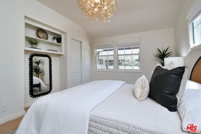 $9,500 | 12614 Morrison Street, Valley Village, CA 91607