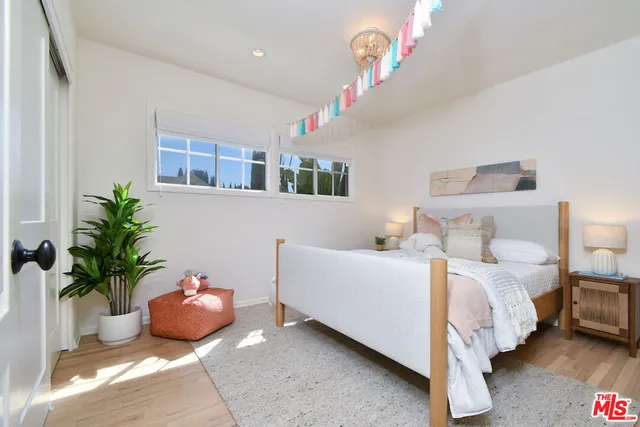 $9,500 | 12614 Morrison Street, Valley Village, CA 91607