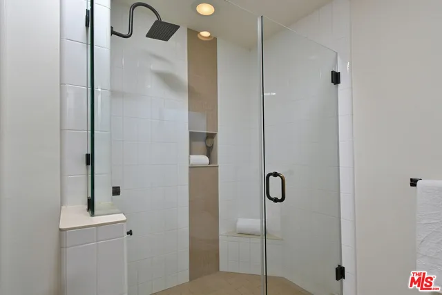 $9,500 | 12614 Morrison Street, Valley Village, CA 91607