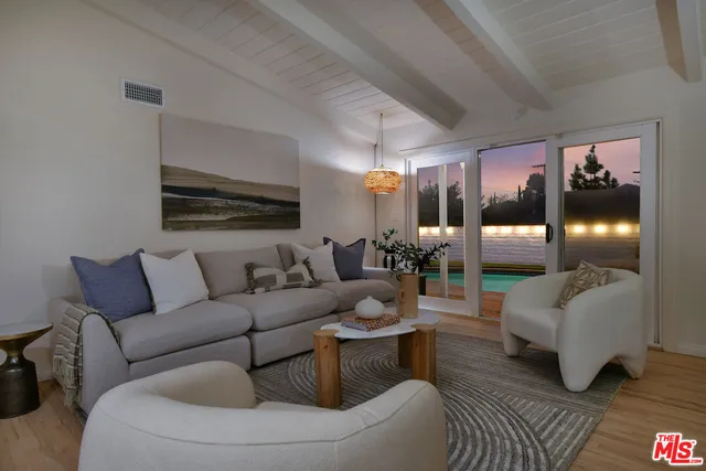 $9,500 | 12614 Morrison Street, Valley Village, CA 91607