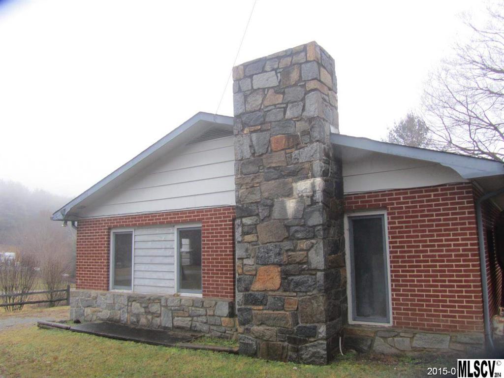 141 Edsel Lane Boone, NC 28607 - Photo 4 of 12 Gallery Image 4