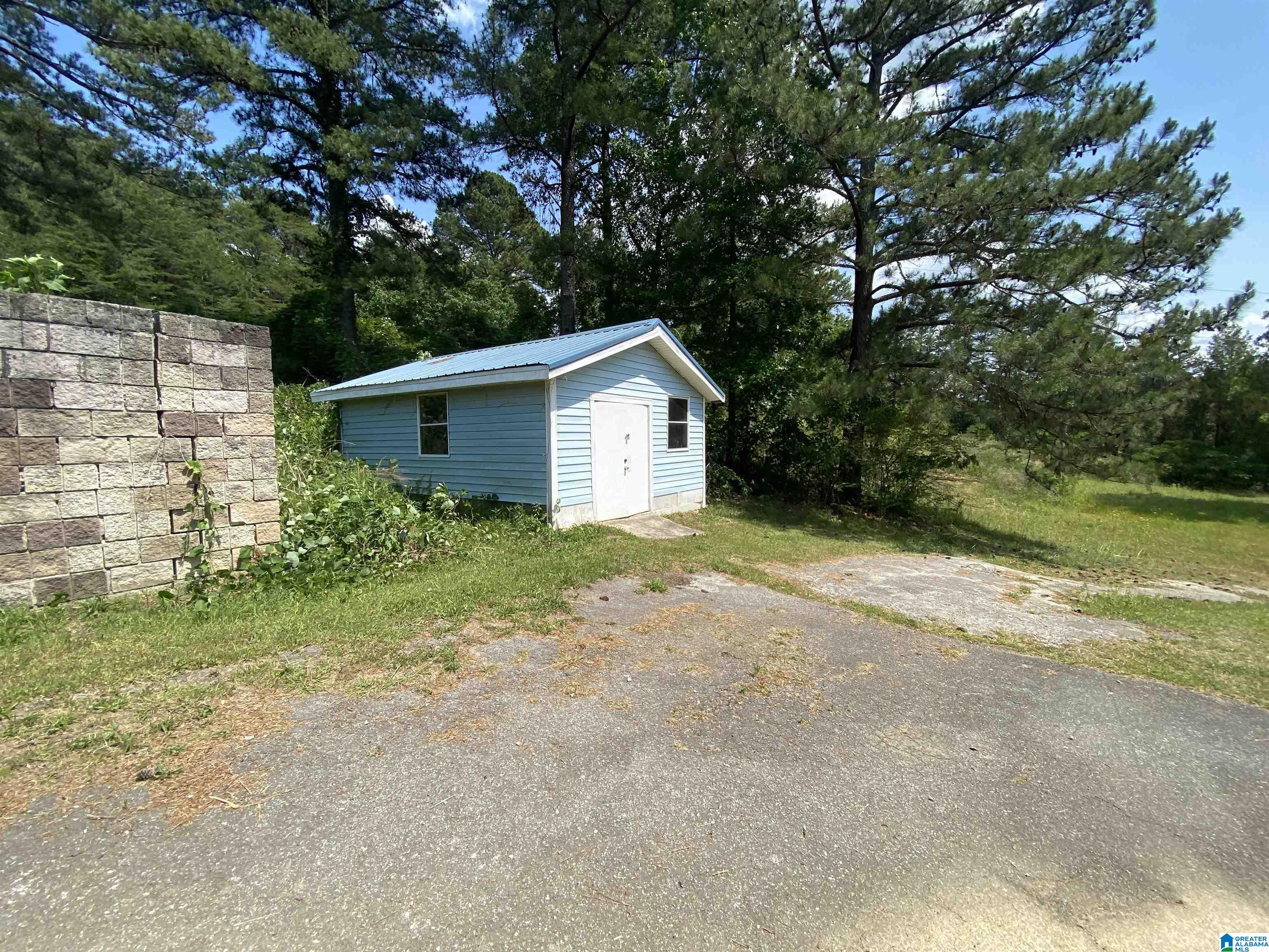 1958 Glennwood Road Morris, AL 35116 - Photo 7 of 34