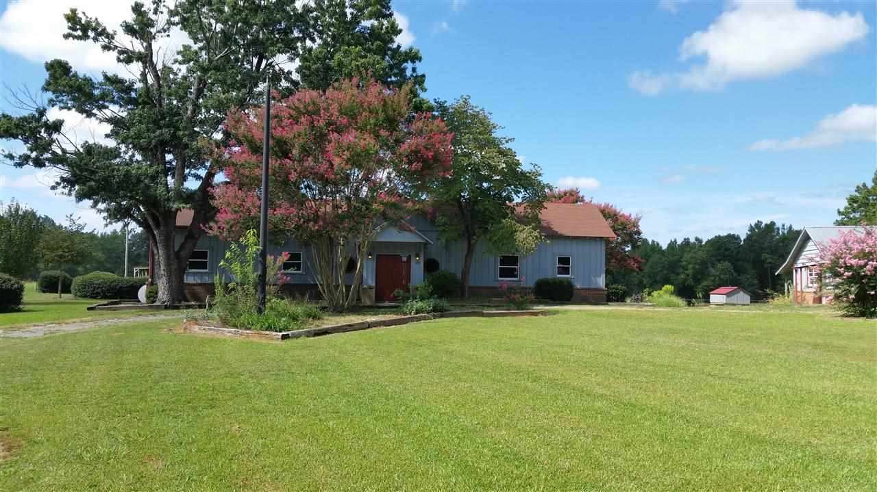 305 Herbie Road Carthage, NC 28327 - Photo 1 of 19 Primary Photo