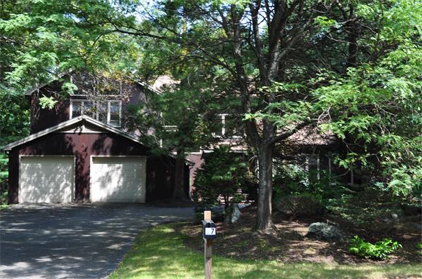 17 Northwoods Road Middleton, MA 01949 - Photo 1 of 28 Gallery Image 1