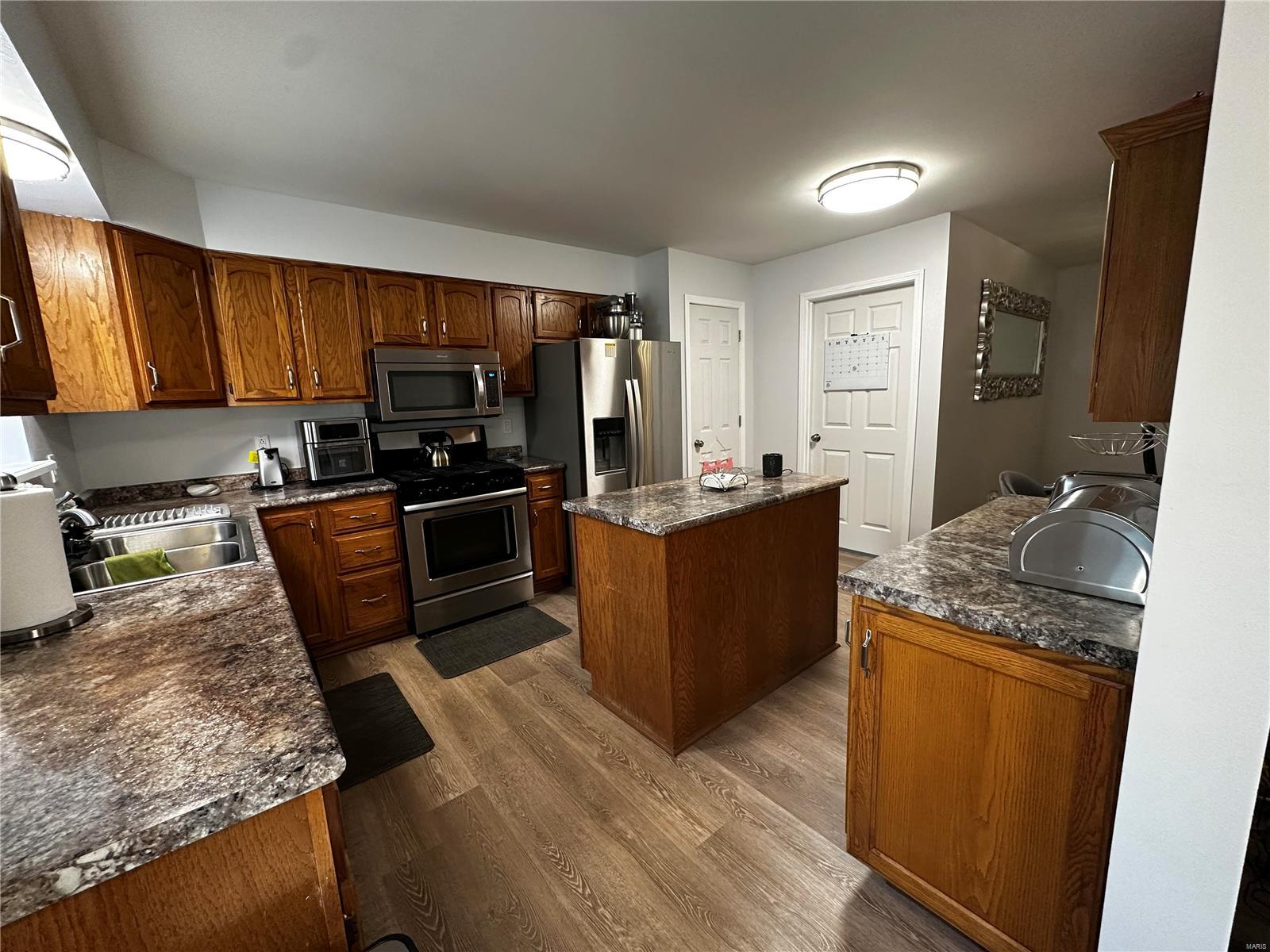 89 Hillside Meadows St. Charles, MO 63303 - Photo 2 of 26