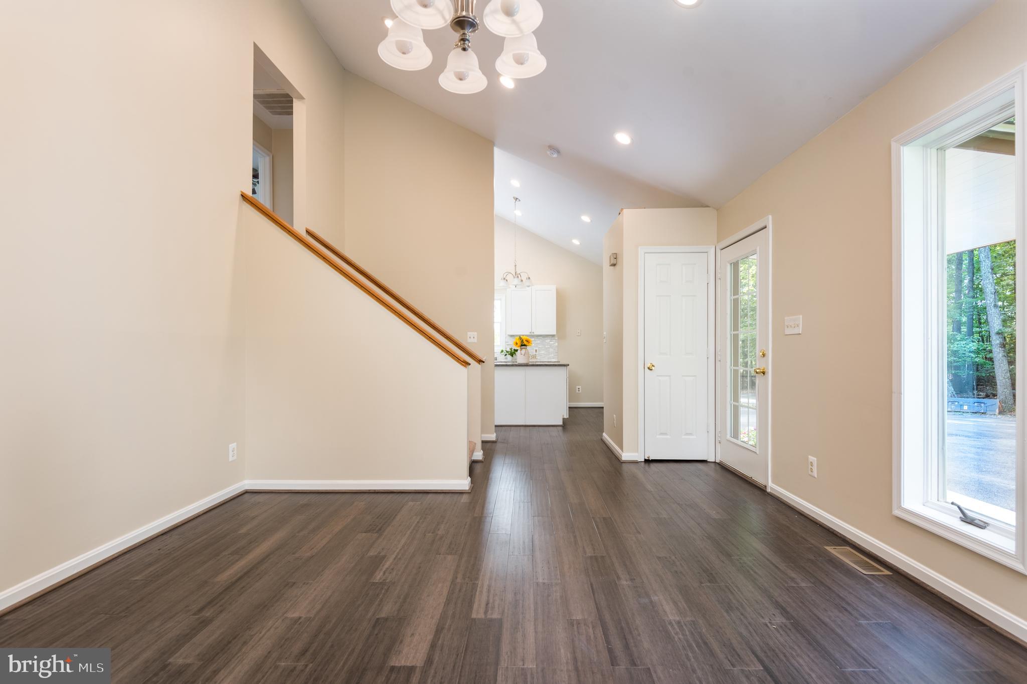 5406 Mountain Road Broad Run, VA 20137 - Photo 15 of 54 Family Room connects to kitchen