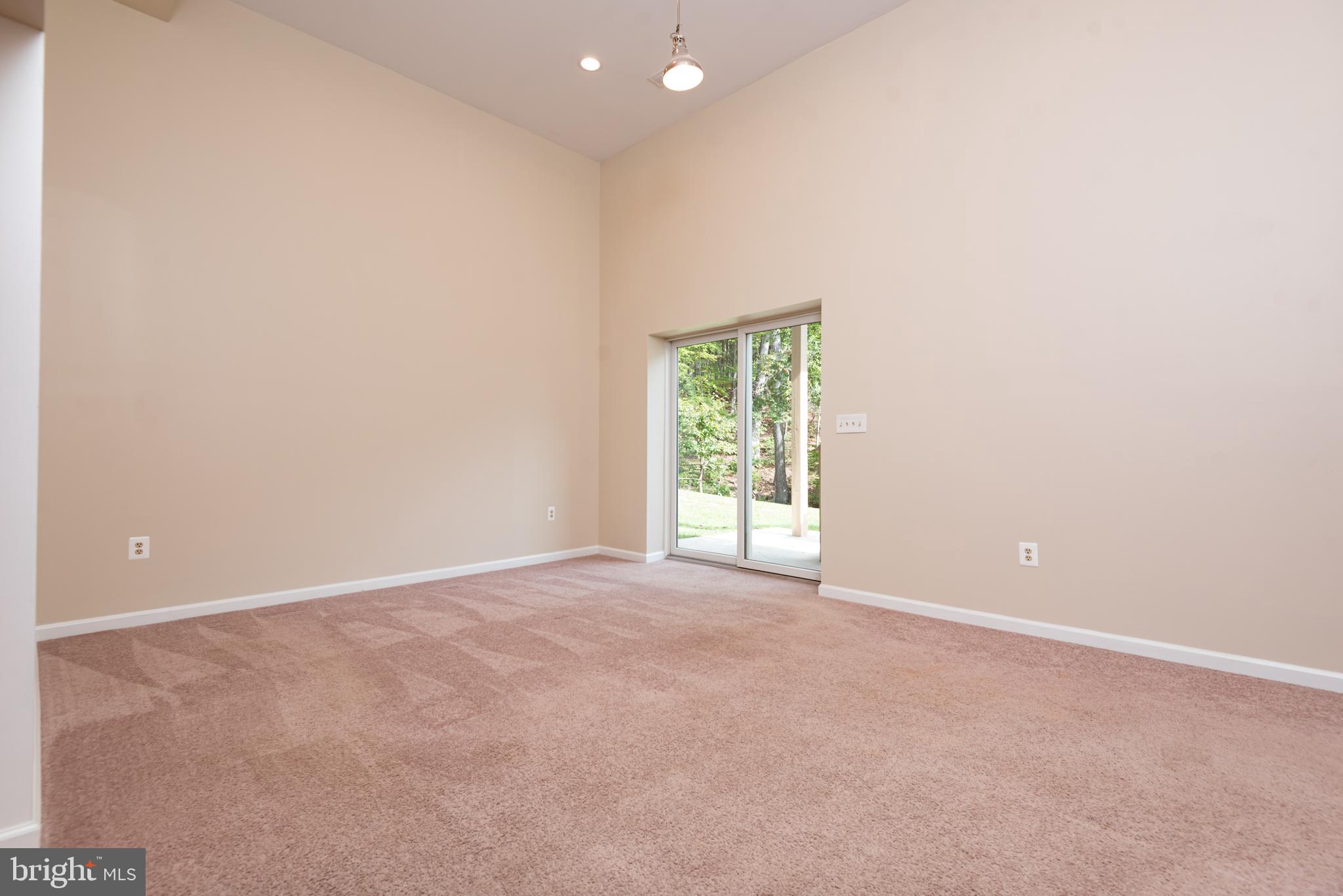 5406 Mountain Road Broad Run, VA 20137 - Photo 26 of 54 Huge Lower Level Master Suite with Concrete Patio