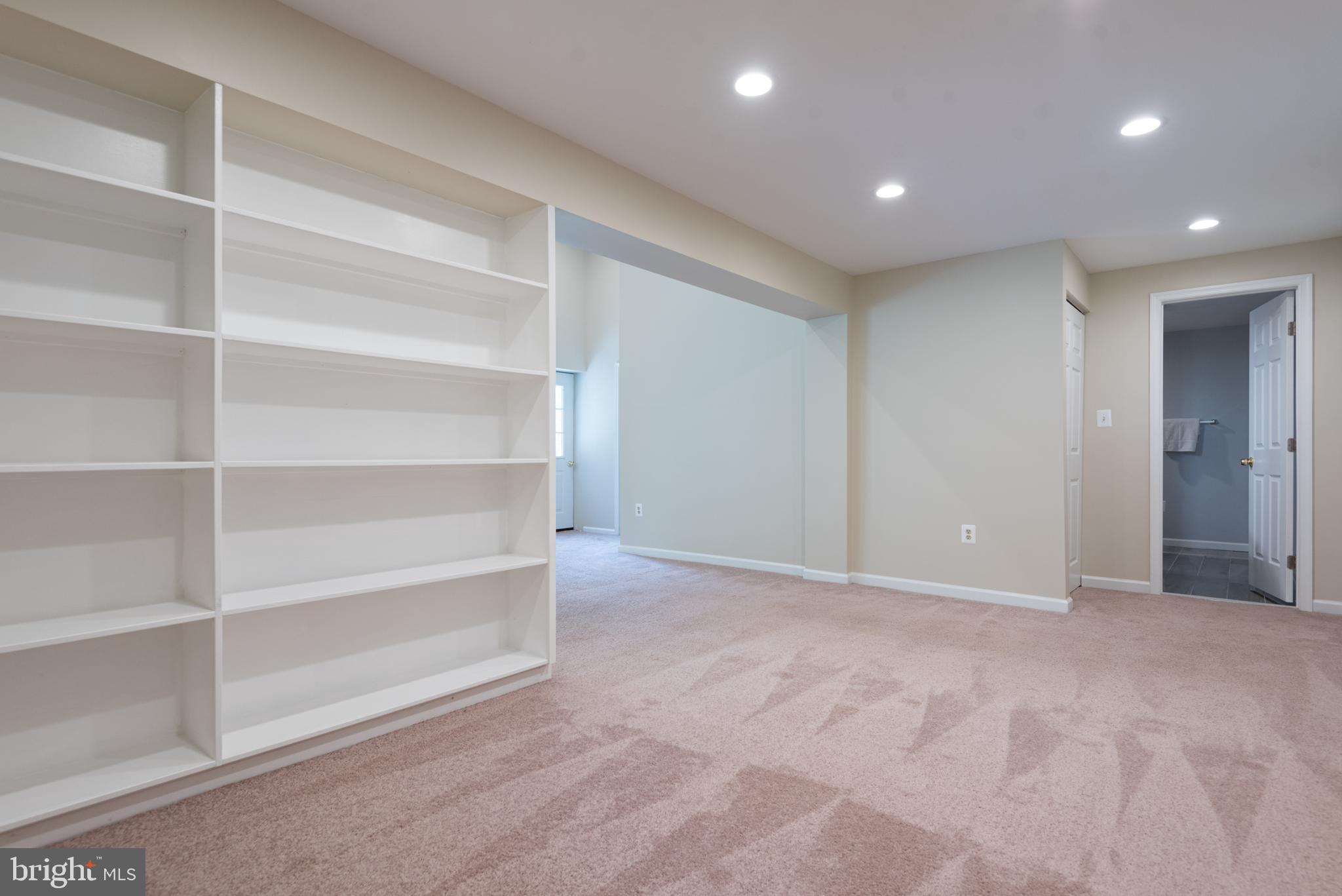 5406 Mountain Road Broad Run, VA 20137 - Photo 32 of 54 Built Ins for Home Office or Crafts