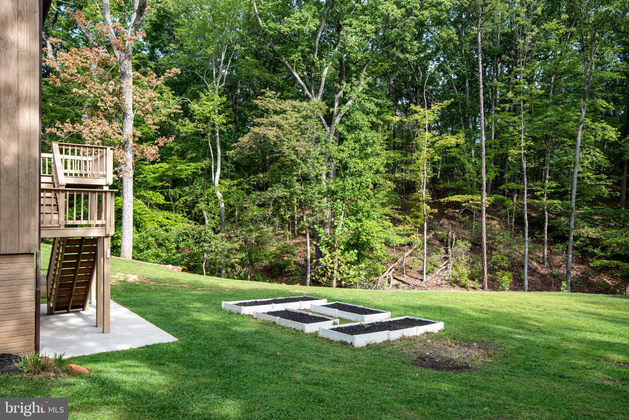 5406 Mountain Road Broad Run, VA 20137 - Photo 37 of 54 Raised Beds