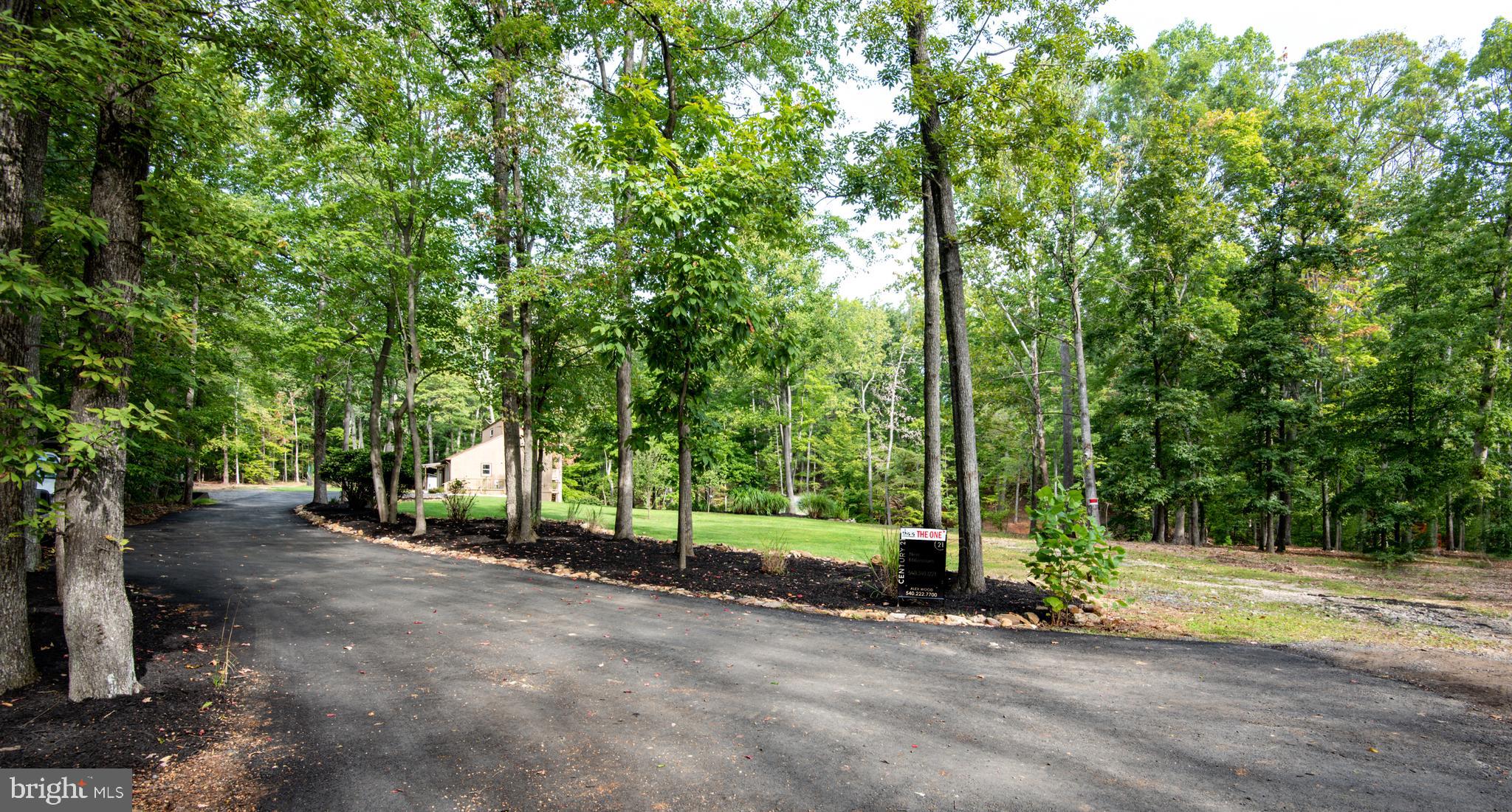 5406 Mountain Road Broad Run, VA 20137 - Photo 44 of 54 Paved Driveway