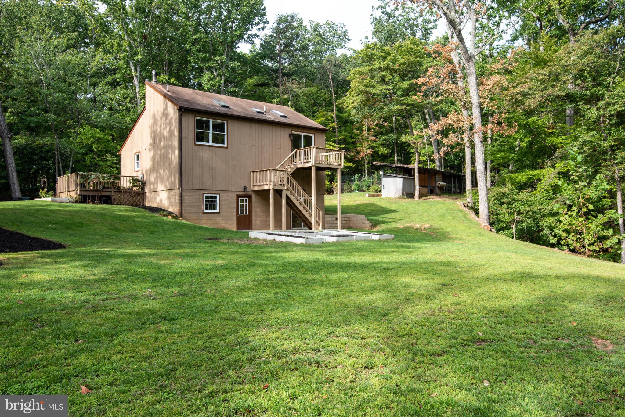 5406 Mountain Road Broad Run, VA 20137 - Photo 8 of 54 3 finished levels