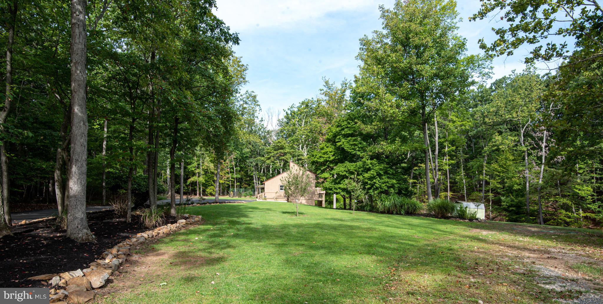 5406 Mountain Road Broad Run, VA 20137 - Photo 10 of 54 Beautiful open lawn