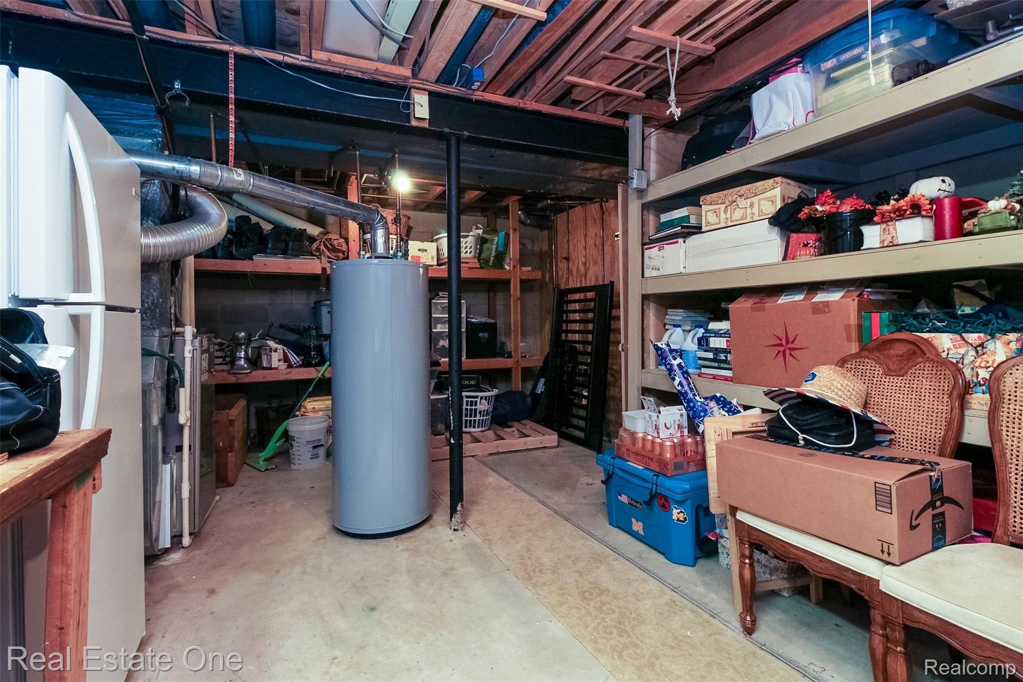 475 Grace Avenue Rochester, MI 48307 - Photo 38 of 58 More storage