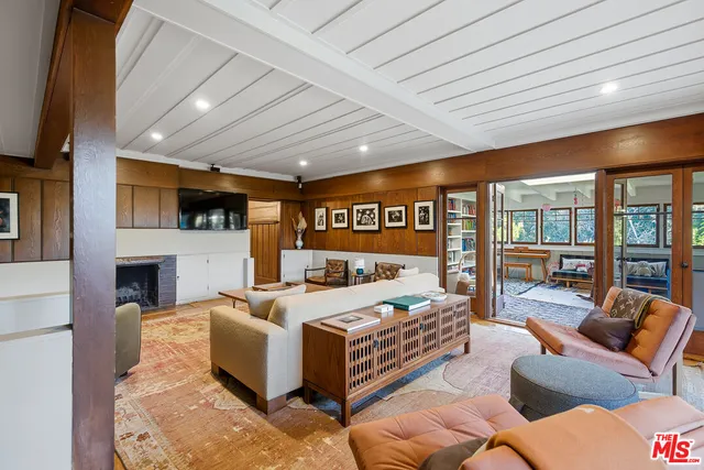 $20,000 | 2049 Oakstone Way, Los Angeles, CA 90046