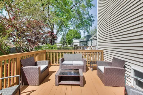 $359,000 | 8842 South Talman Avenue, Evergreen Park, IL 60805