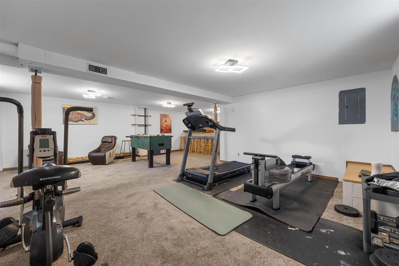 813 Cheyenne Road Northwest Cedar Rapids, IA 52405 - Photo 18 of 28 Gallery Image 18