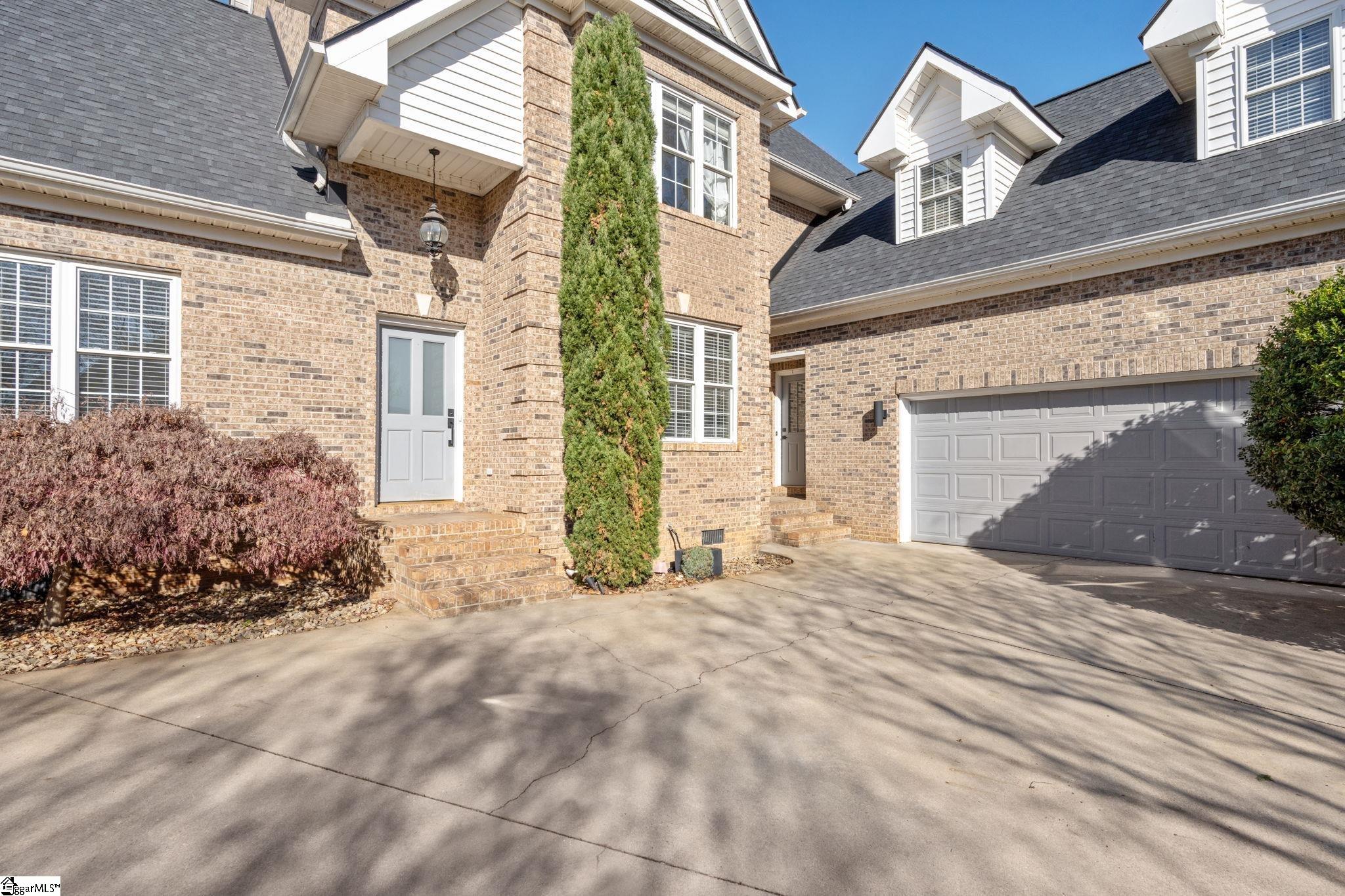 403 Mossy Ledge Lane Simpsonville, SC 29681 - Photo 4 of 48