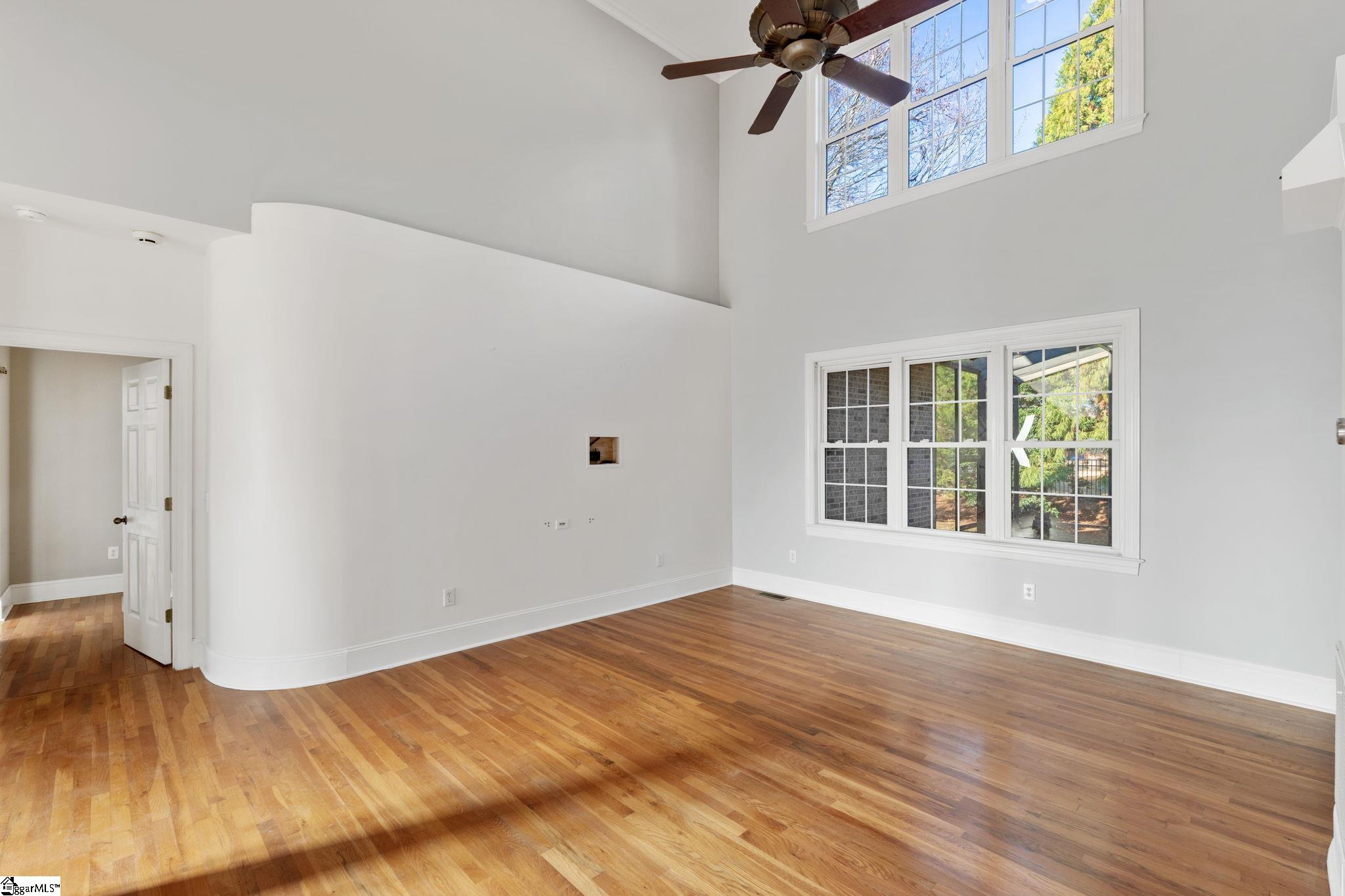 403 Mossy Ledge Lane Simpsonville, SC 29681 - Photo 9 of 48