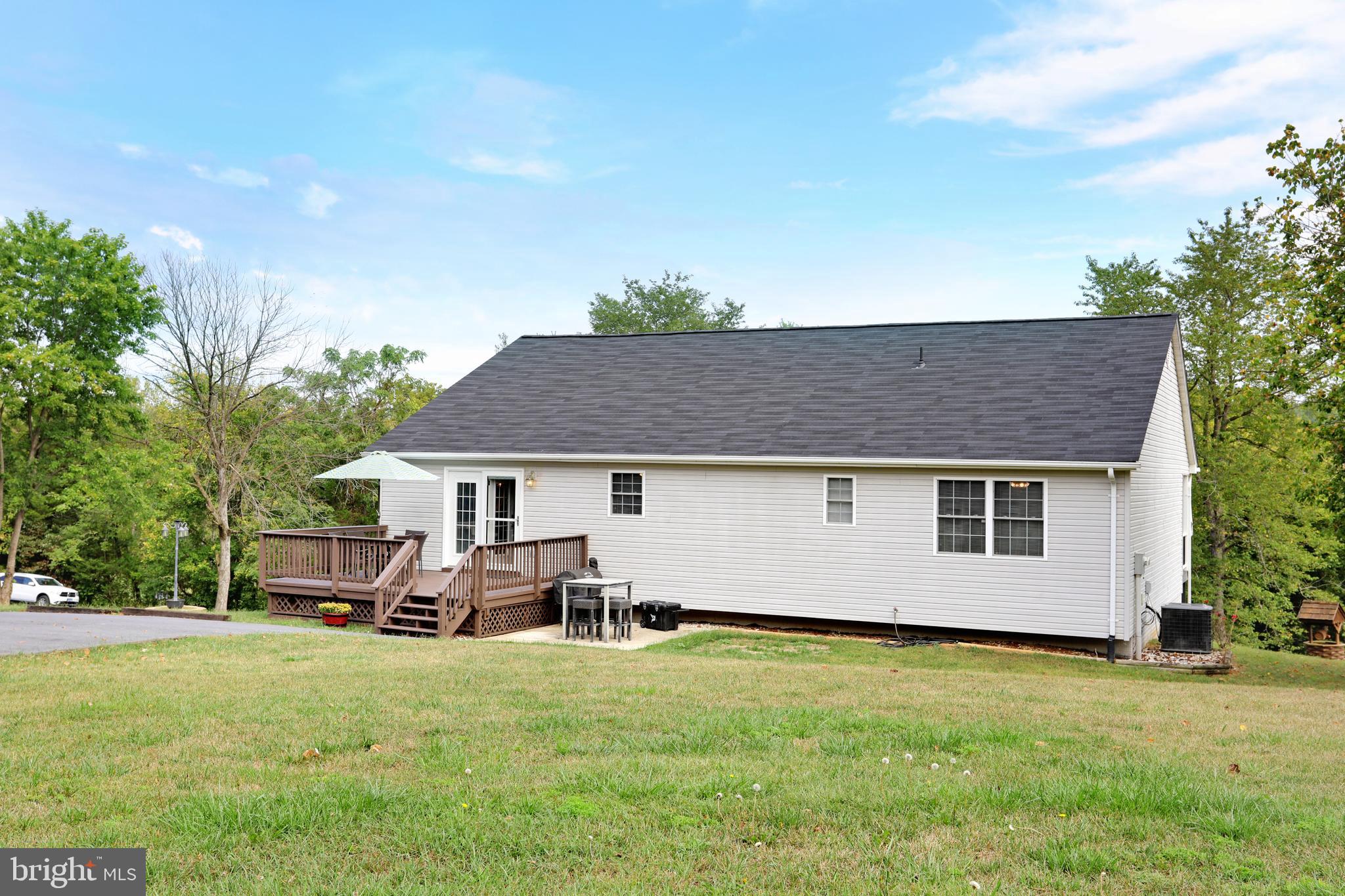 186 Howellsville Road Front Royal, VA 22630 - Photo 40 of 44 Gallery Image 40