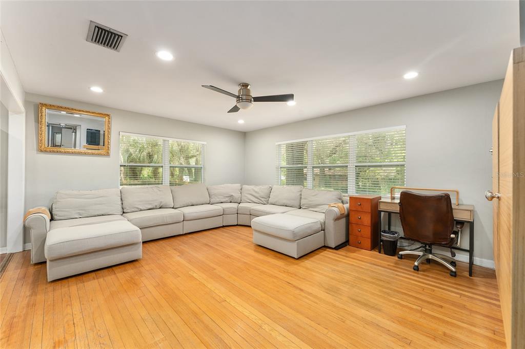 3826 Southwest 2nd Avenue Gainesville, FL 32607 - Photo 5 of 44