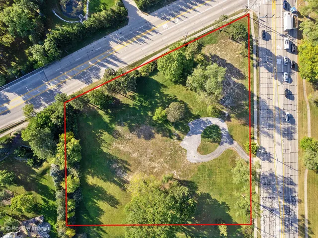 $1,750,000 | 6401 South County Line Road, Burr Ridge, IL 60527