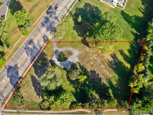 $1,750,000 | 6401 South County Line Road, Burr Ridge, IL 60527