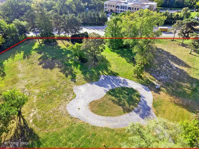 $1,750,000 | 6401 South County Line Road, Burr Ridge, IL 60527