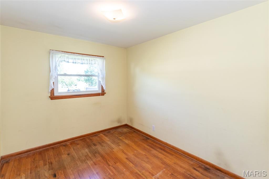 11048 Ridge Forest Court St. Louis, MO 63126 - Photo 11 of 30