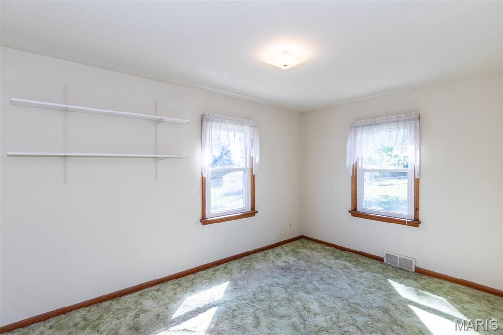 11048 Ridge Forest Court St. Louis, MO 63126 - Photo 12 of 30