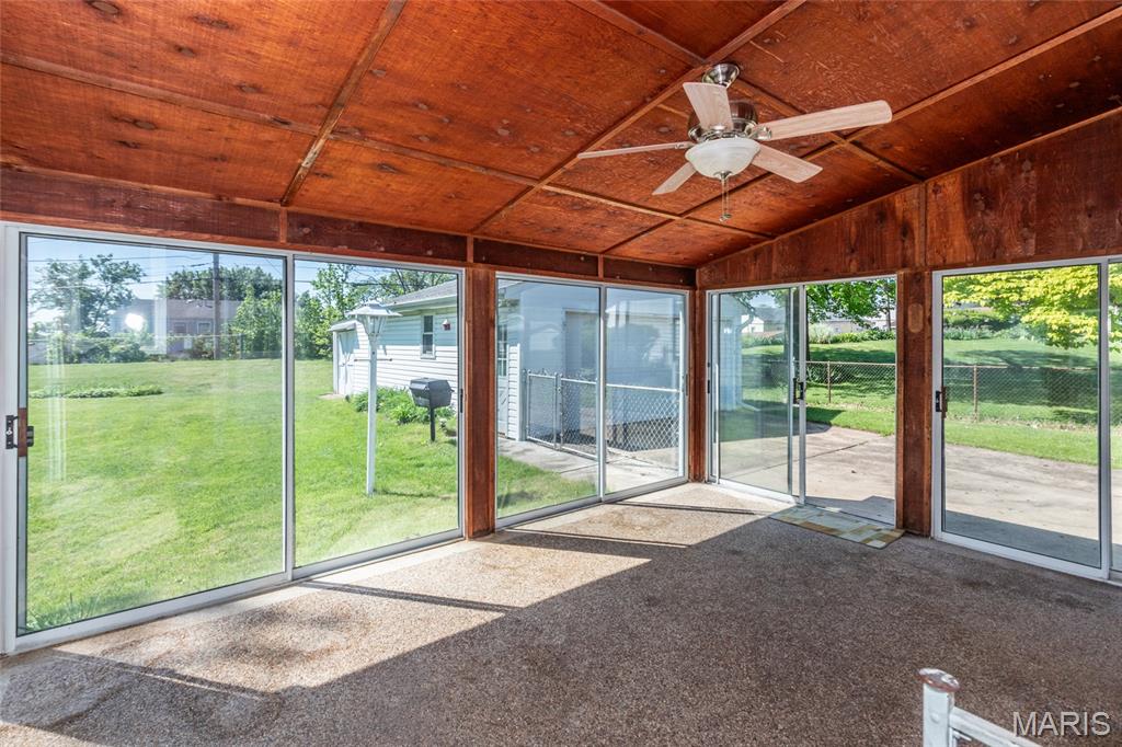 11048 Ridge Forest Court St. Louis, MO 63126 - Photo 25 of 30