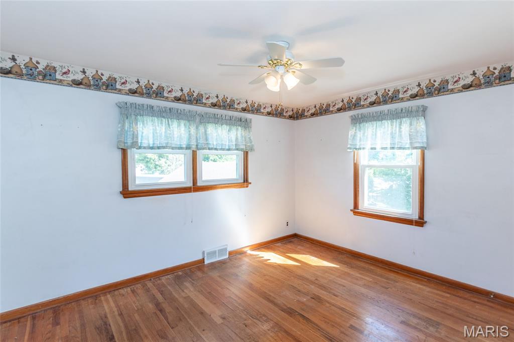 11048 Ridge Forest Court St. Louis, MO 63126 - Photo 10 of 30