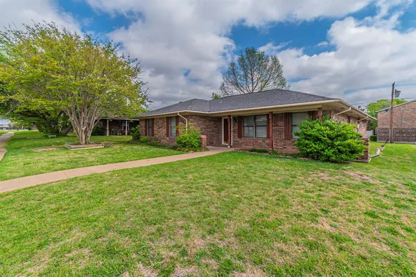 $1,750 | 901 Easter Drive, Wylie, TX 75098