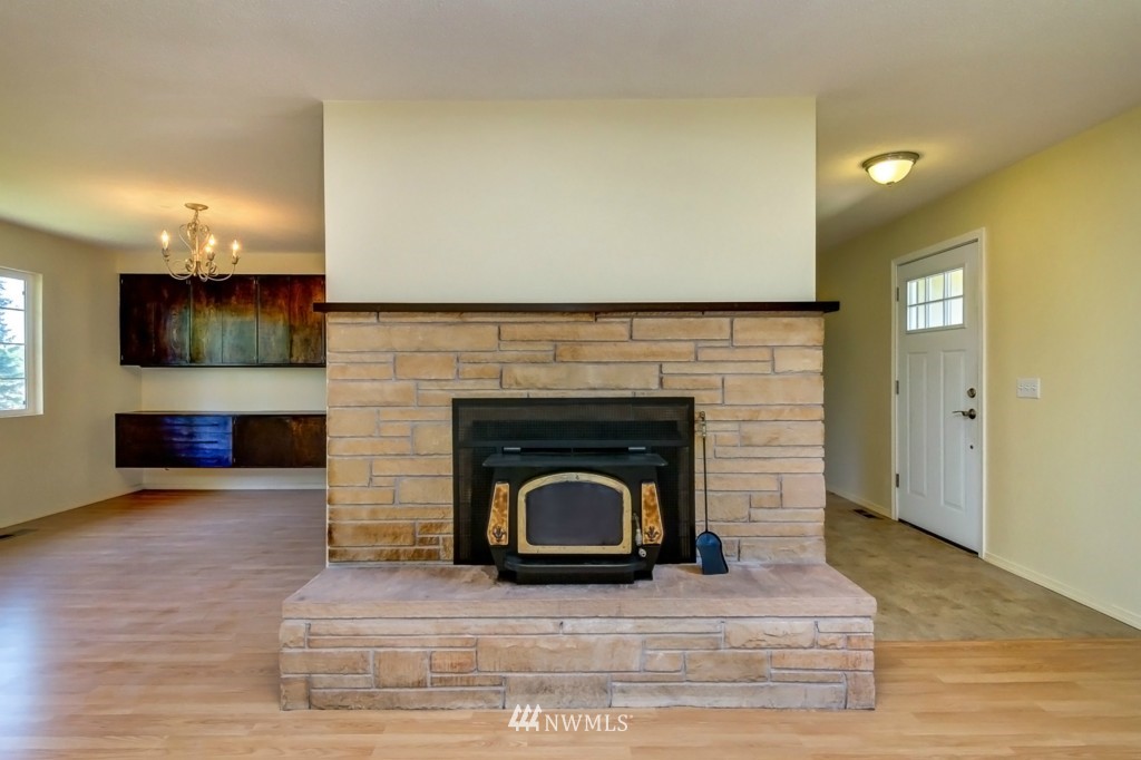 142 Horton Road Bellingham, WA 98226 - Photo 3 of 25 Gallery Image 3
