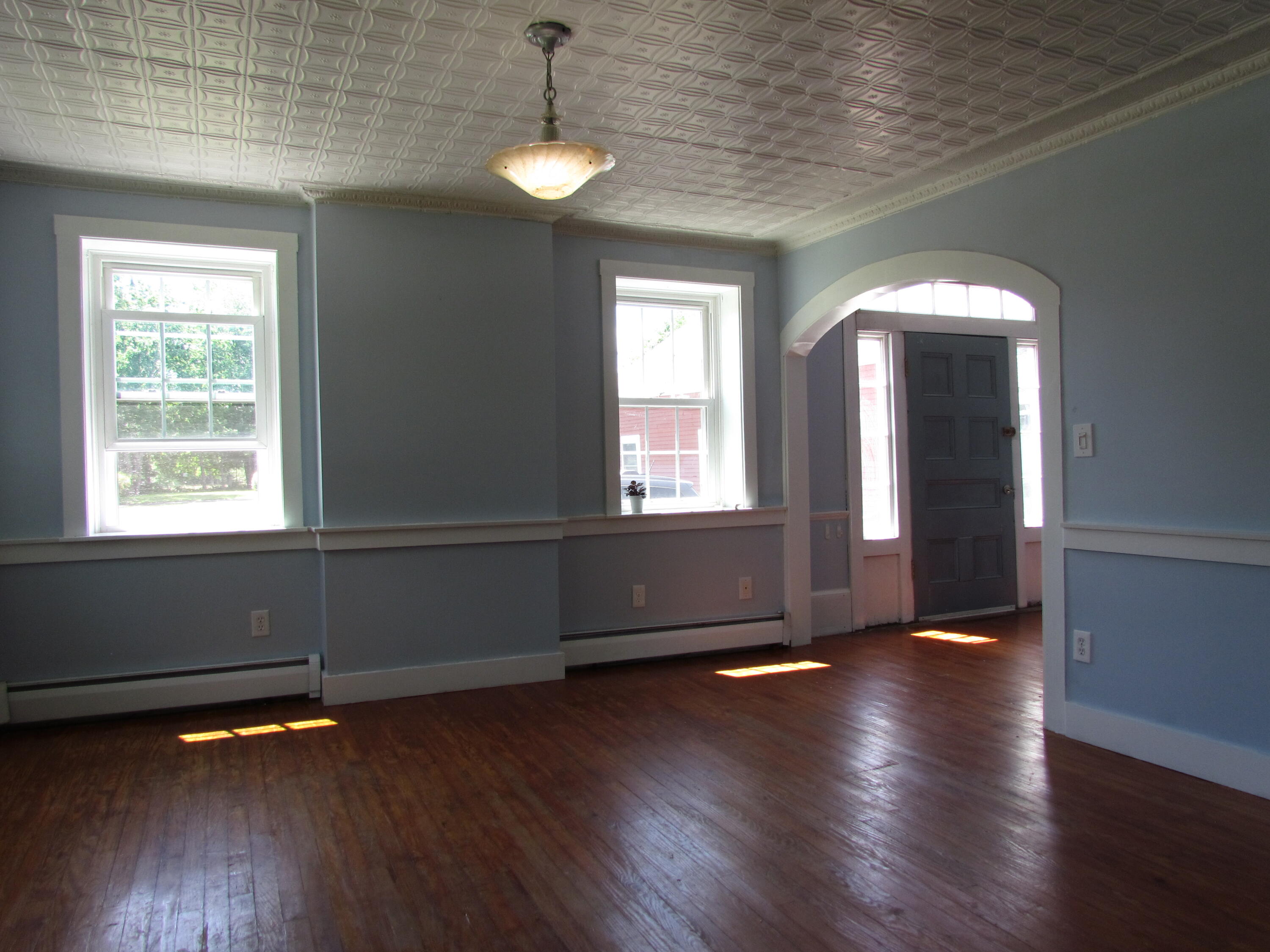 53 Ferry Road Lisbon, ME 04250 - Photo 13 of 50 Living Room