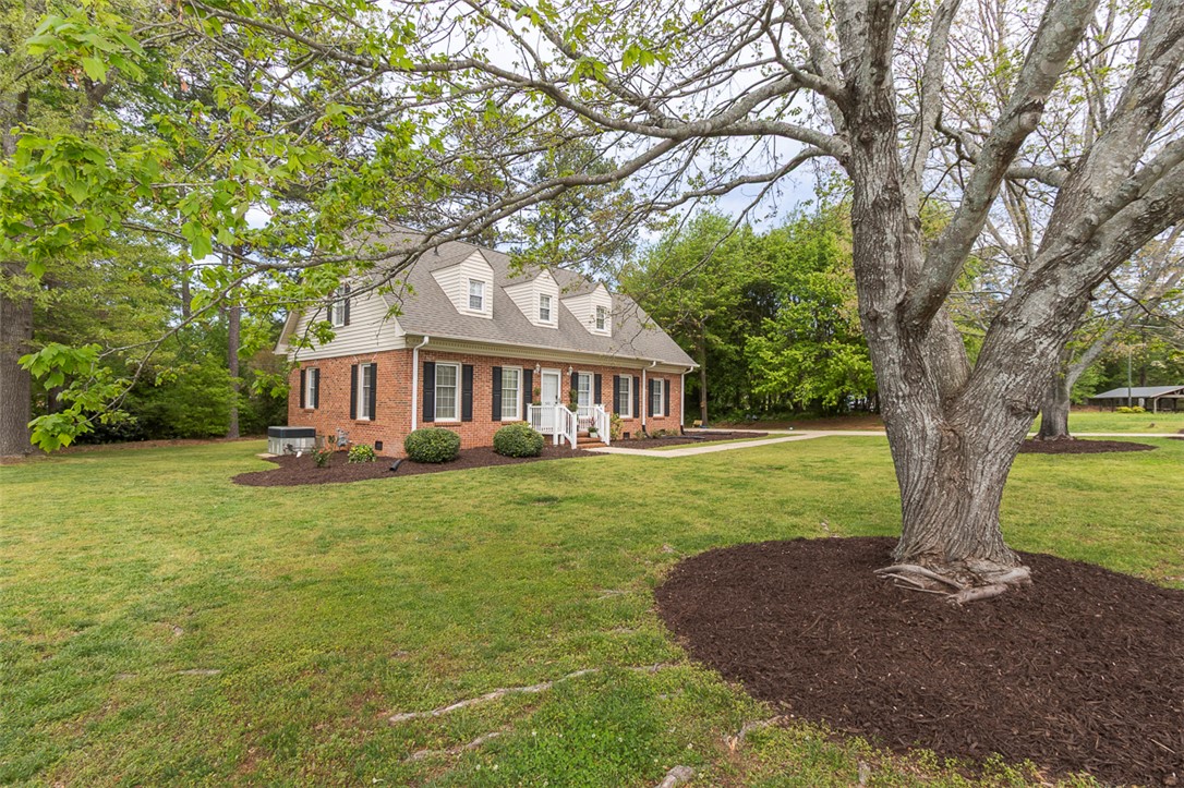 611 Regency Circle Anderson, SC 29625 - Photo 2 of 37