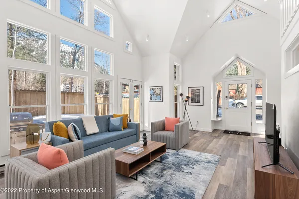 $60,000 | 135 West Francis Street, Aspen, CO 81611