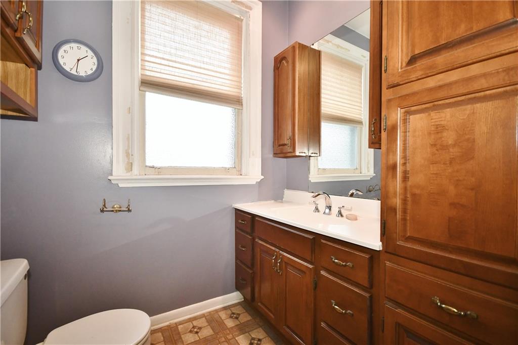 3021 Willett Road Pittsburgh, PA 15227 - Photo 8 of 15 Gallery Image 8