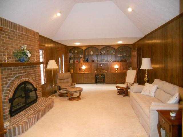 8 Coventry Road Greenville, SC 29615 - Photo 15 of 25 Gallery Image 15