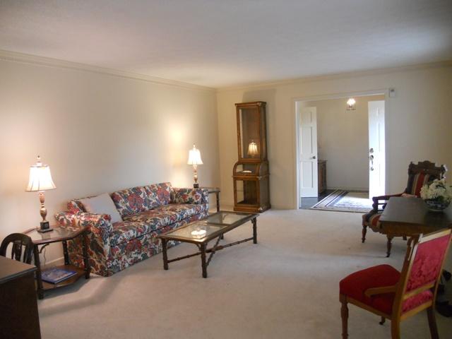 8 Coventry Road Greenville, SC 29615 - Photo 7 of 25 Gallery Image 7