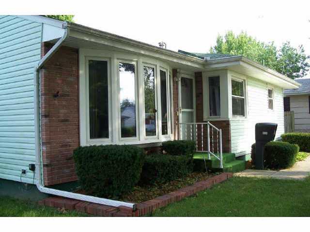 464 Bernhard Road Whitehall, OH 43213 - Photo 2 of 10