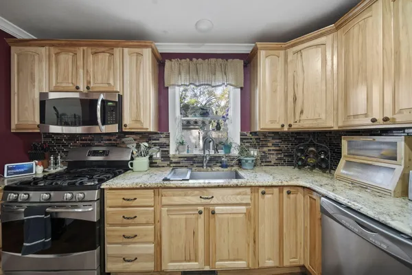 $239,500 | 335 Wall Street, Jackson, MI 49203