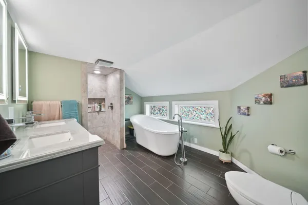 $239,500 | 335 Wall Street, Jackson, MI 49203