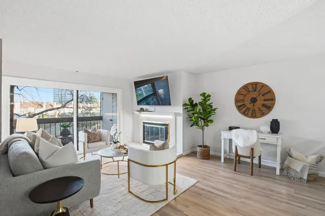 $888,000 | 35 West 20th Avenue, Unit 203, San Mateo, CA 94403