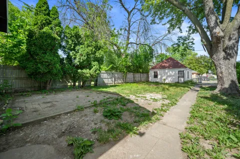 $219,900 | 4058 North 24th Place, Milwaukee, WI 53209